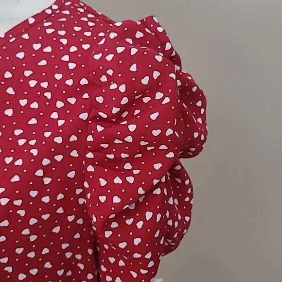 Heart Patrerned Top - Picture 3 of 7